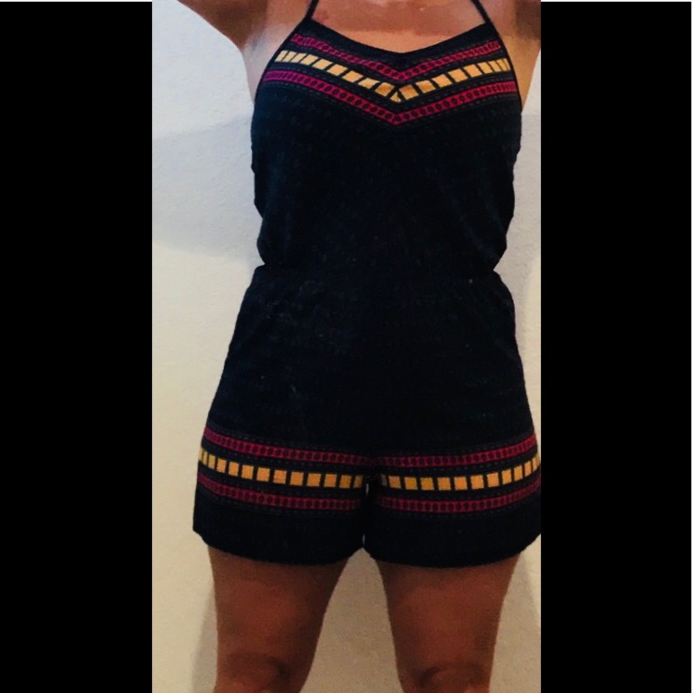 Strapy shorts onsie